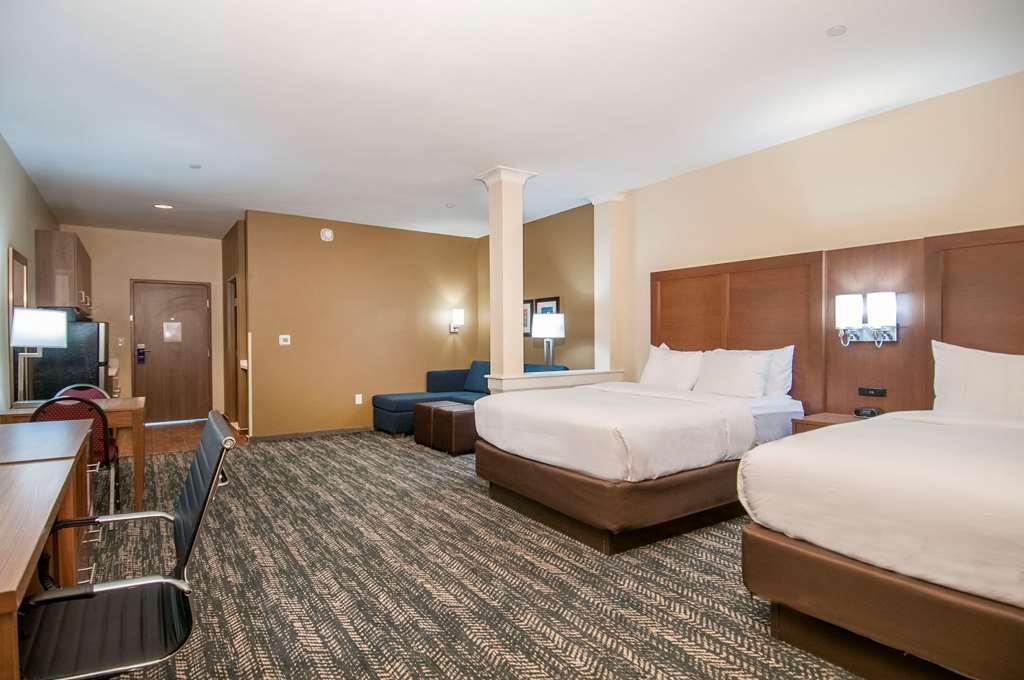 Comfort Inn & Suites Downtown Near University Tuscaloosa Room photo